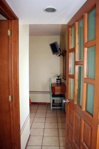 Private-room-entrance